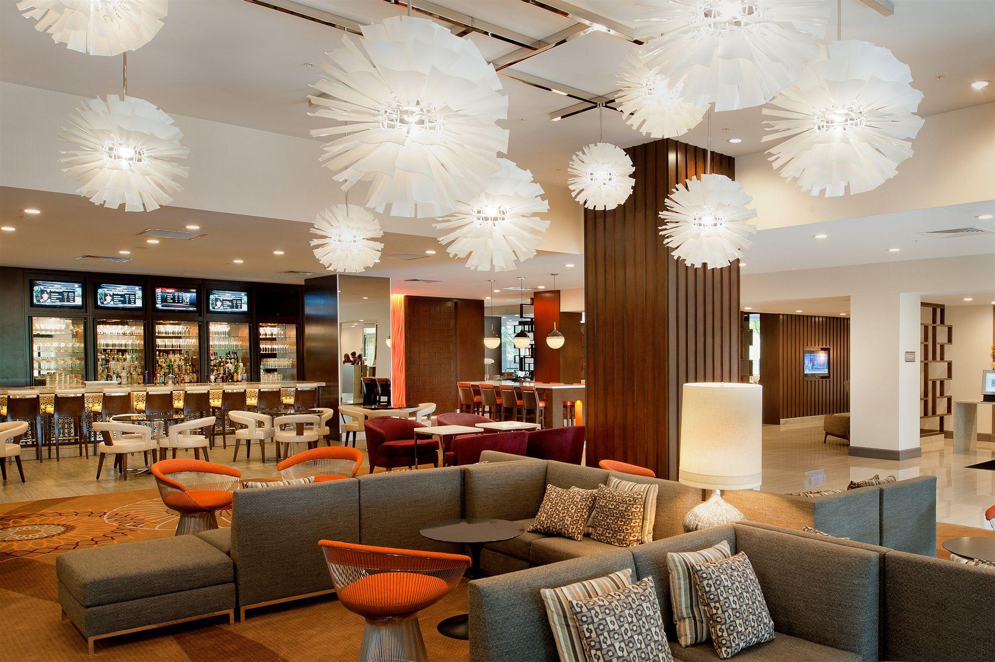 Marriott St. Louis Airport Hotel Edmundson Exterior photo